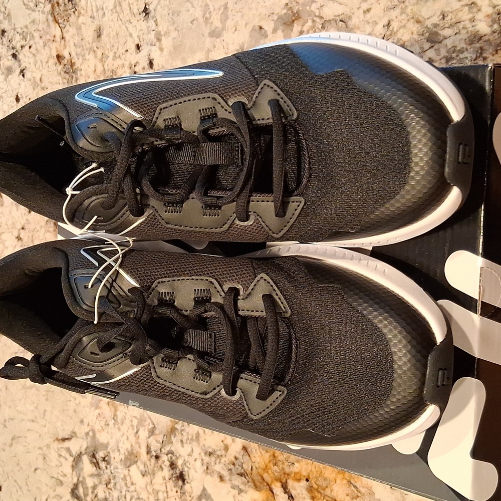 FILA Men's Action Stride Sneaker